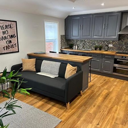 High Wycombe Centre- 2 Bed Flat Apartment Ngoại thất bức ảnh