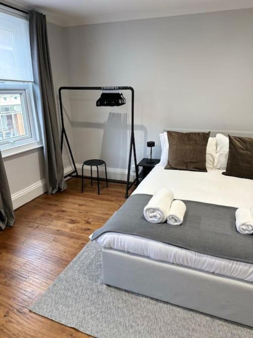 High Wycombe Centre- 2 Bed Flat Apartment Ngoại thất bức ảnh